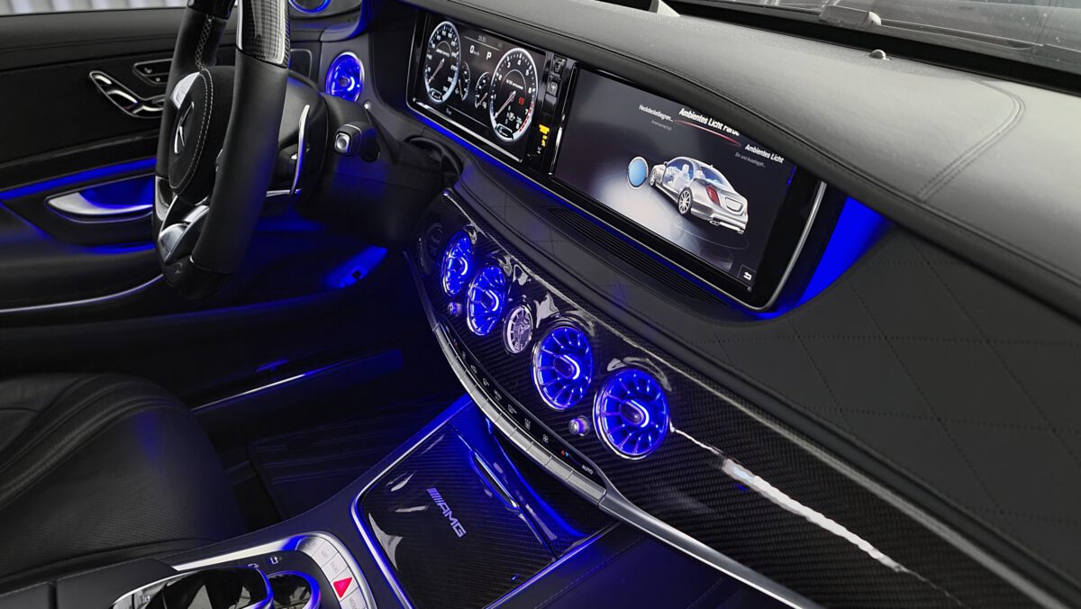 Mercedes S-Klasse W222 S63 beleuchtete Luftdüsen nachrüsten mit Einbau