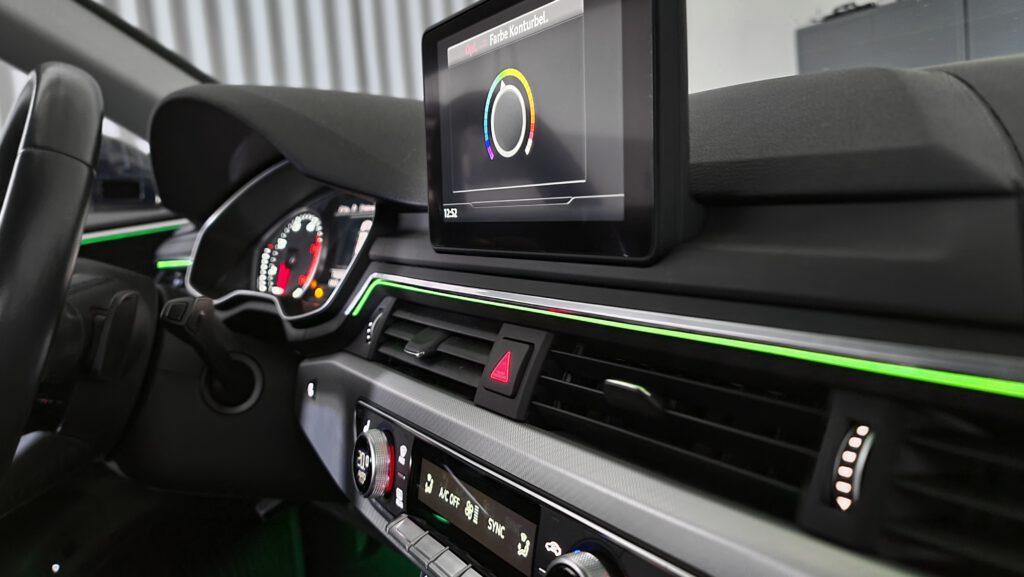 Audi A4 A5 Ambientebeleuchtung erweitern Armaturleiste/Konturlinie