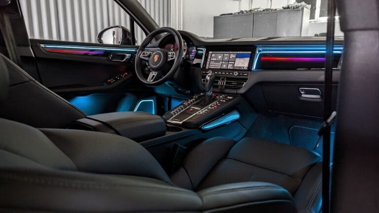 Ambientebeleuchtung für Porsche Cayenne 9YA (2018 - 2022) inkl. Einbau (Nachrüstung)