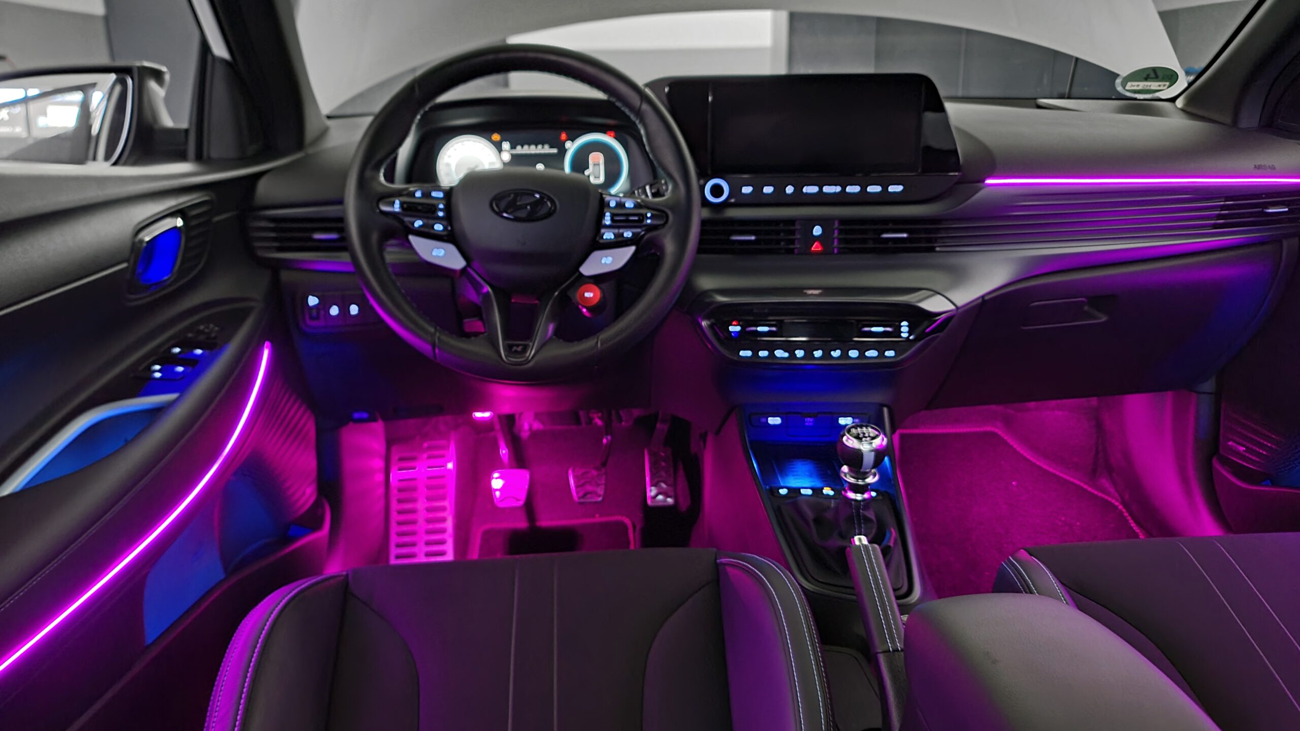 Hyundai Tucson Nachrüstung Ambientebeleuchtung RGB