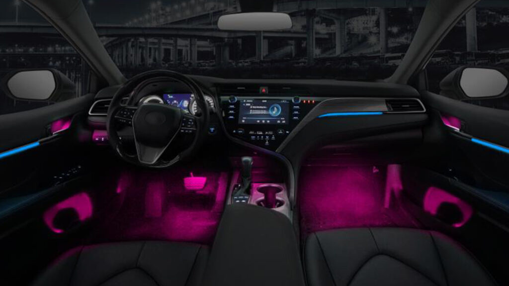 Nachrüstung der mehrfarbigen RGB Ambientebeleuchtung im Toyota Camry