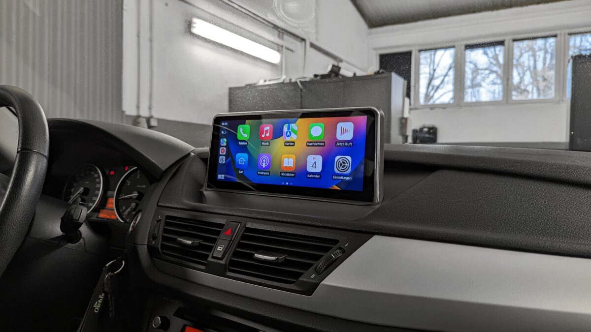 Apple-CarPlay & Android-Auto im BMW X1 E84 nachrüsten