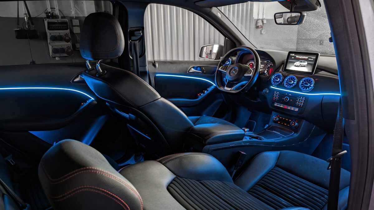 Mercedes B-Klasse Ambientebeleuchtung nachrüsten