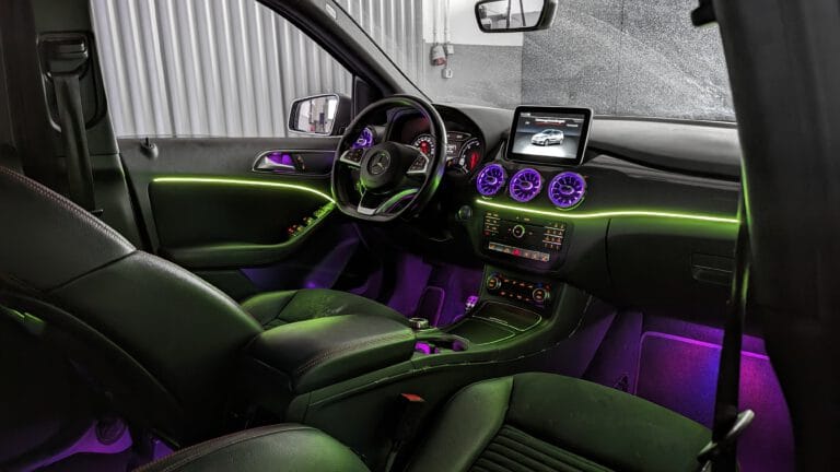 Ambientebeleuchtung für Mercedes B-Klasse W246 mit 64 Farben inkl. Einbau (Nachrüstung)