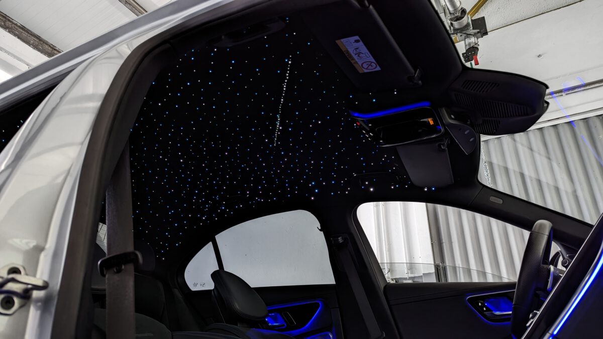 mercedes_cklasse_w206_sternenhimmel_nachrüstung_ambientebeleuchtung_led_luftduesen_1 Sternenhimmel LED für Mercedes B-Klasse W247 inkl. Einbau (Nachrüstung) – Bild 3
