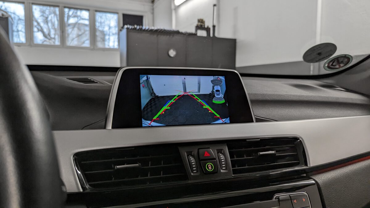 Nachrüstung von Apple-CarPlay und Android-Auto im BMW X1 F48