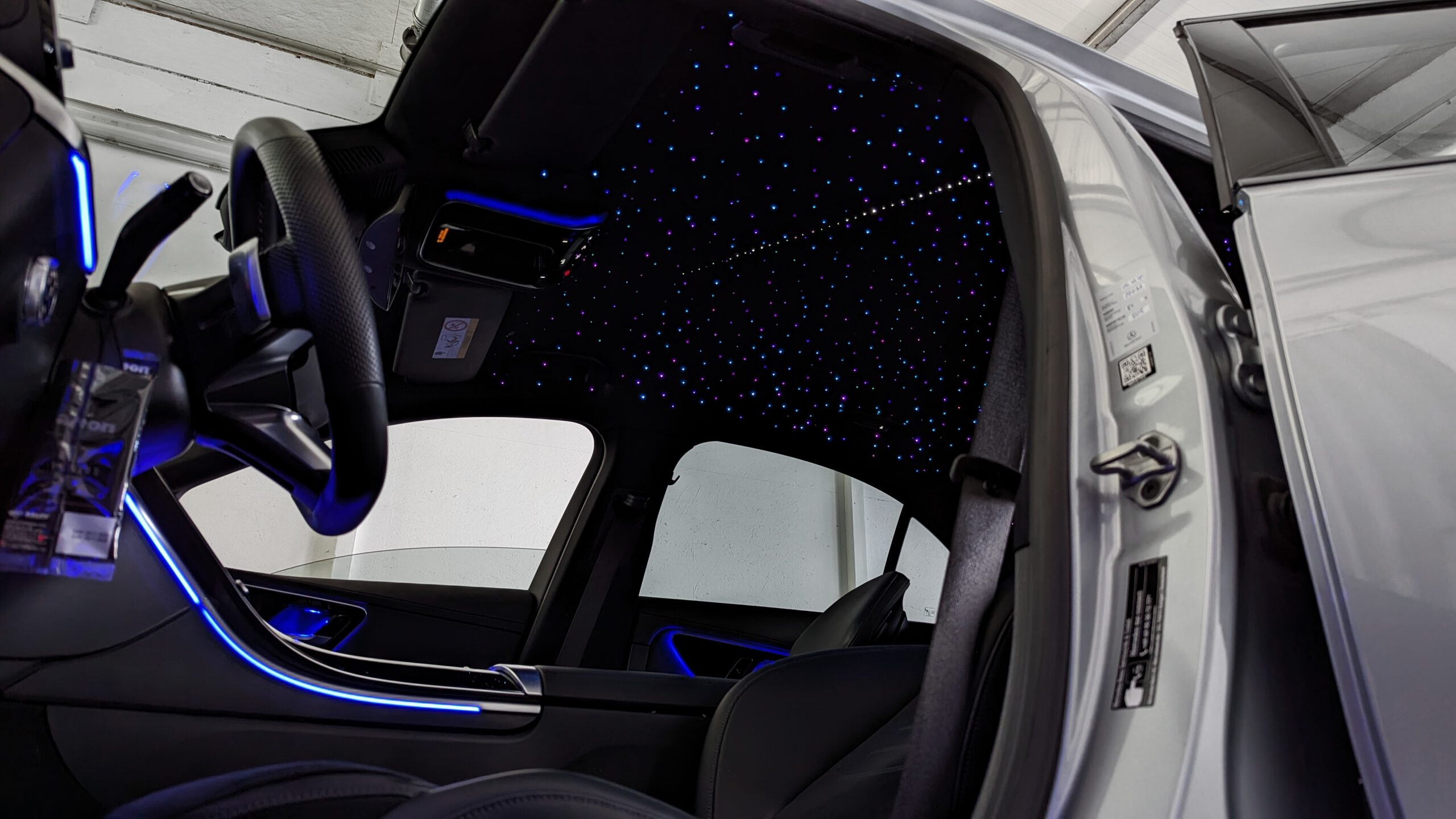 Mercedes W205 Ambientebeleuchtung und Sternenhimmel Nachrüstung