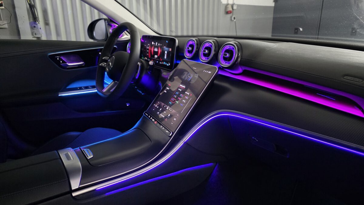 Ambientebeleuchtung für Mercedes C-Klasse W206 Premium Plus inkl. Einbau (Nachrüstung) – Bild 13