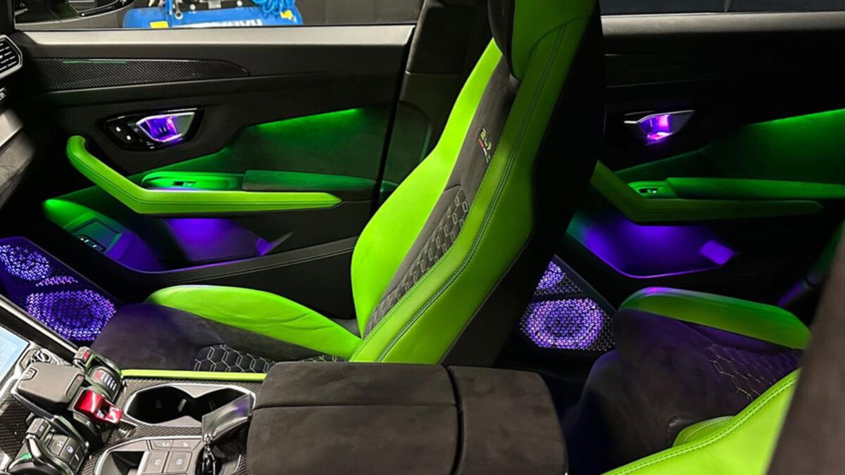 lamborghini_urus_ambientebeleuchtung_nachrüstung_erweiterung_led_innenbeleuchtung Ambientebeleuchtung für Lamborghini Urus inkl. Einbau (Nachrüstung) – Bild 4