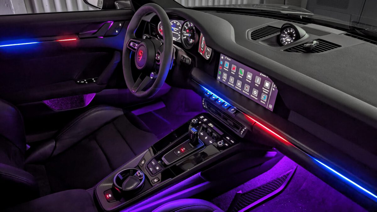 Ambientebeleuchtung für Porsche 911 (992) 2020 - 2025 inkl. Einbau (Nachrüstung) – Bild 3