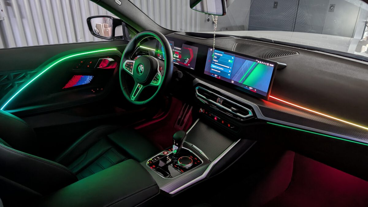 bmw_m2_coupe_g87_ambientebeleuchtung_nachrüstung_upgrade_dynamic_einbau_3 Ambientebeleuchtung für BMW M2 Coupe G87 inkl. Einbau (Nachrüstung) – Bild 2