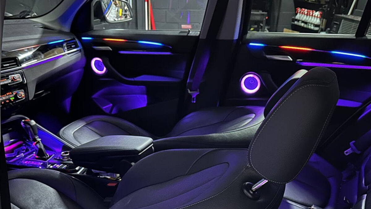 Ambientebeleuchtung für BMW X2 F39 inkl. Einbau (Nachrüstung) – Bild 4