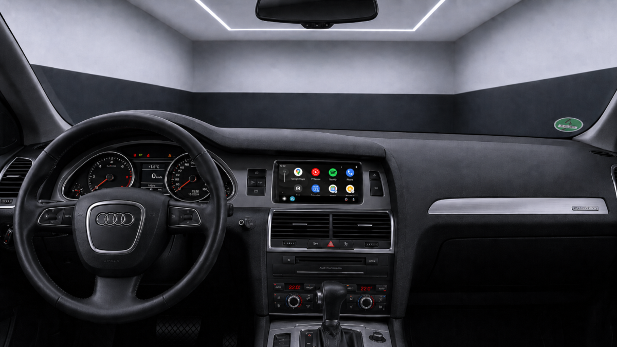 Apple CarPlay und Android Auto im Audi Q7 4L – Hauptmenü auf dem Display