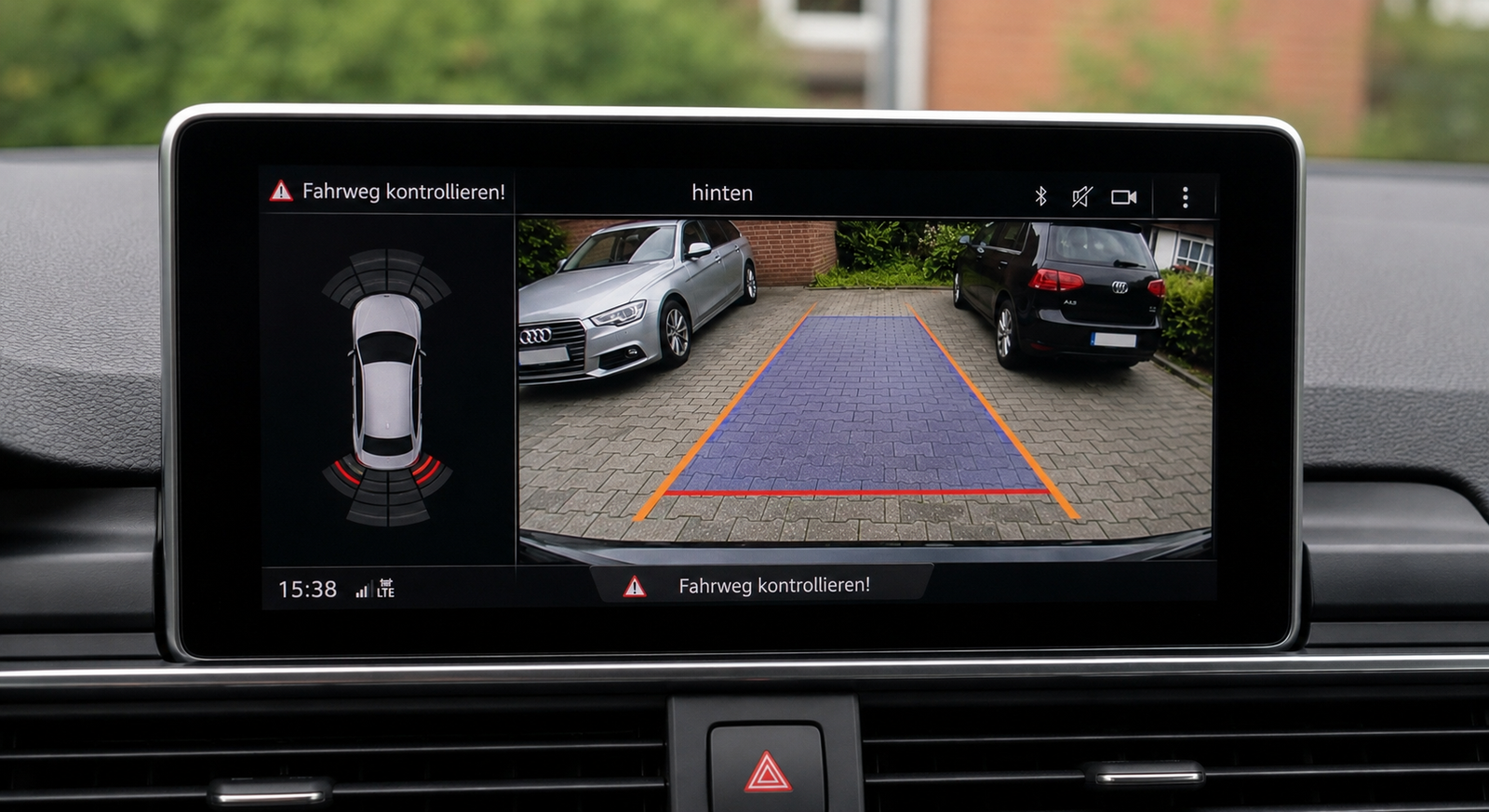 Audi Rückfahrkamera-Ansicht auf dem nachgerüsteten Display