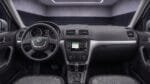 CarPlay- und Android-Auto-Navigation auf dem Display im Skoda Yeti 5L Innenraum
