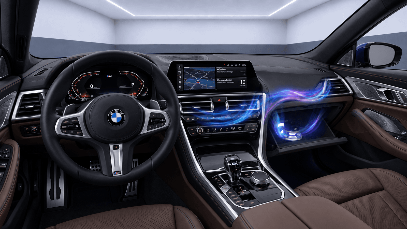 Beleuchteter AIR-BALANCE Flakonhalter im BMW Innenraum