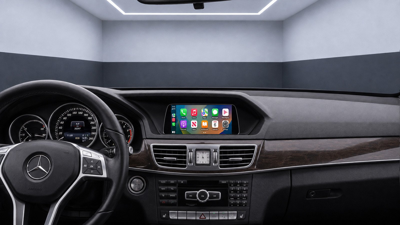 Apple CarPlay auf dem Display im Mercedes E-Klasse W212 S212 Cockpit