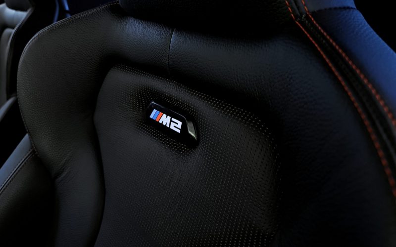 BMW M-Logo in den Sitzen dauerhaft beleuchtet